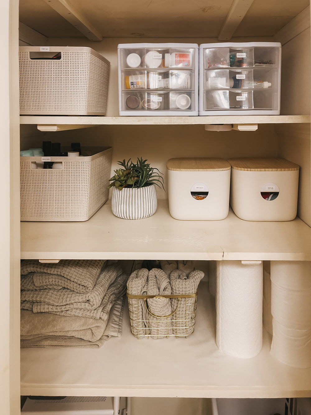 DIY Wallpaper Shelf Liner For Your Closet
